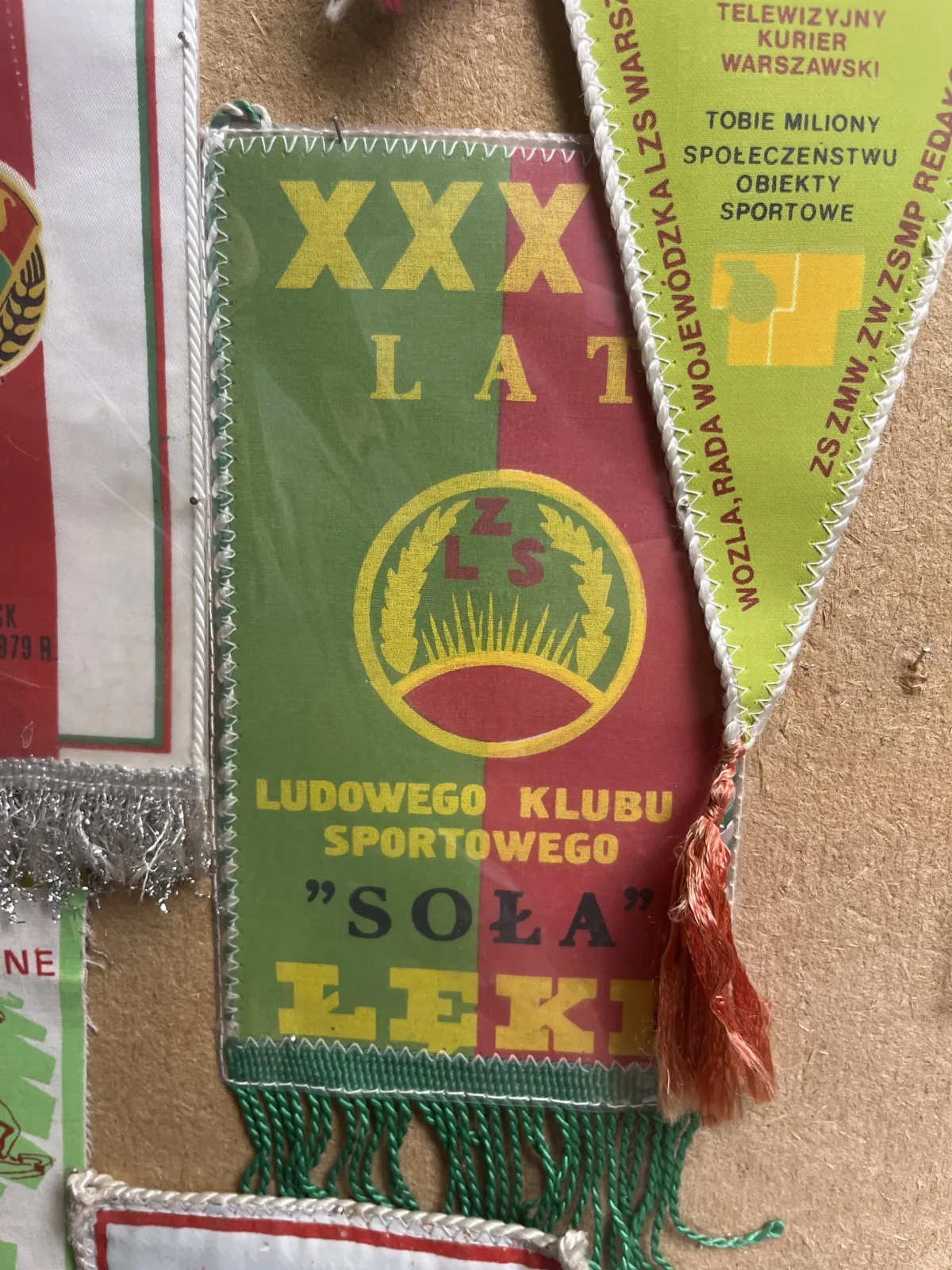Proporczyk z okazji 30-lecia LKS Sokół Lęki