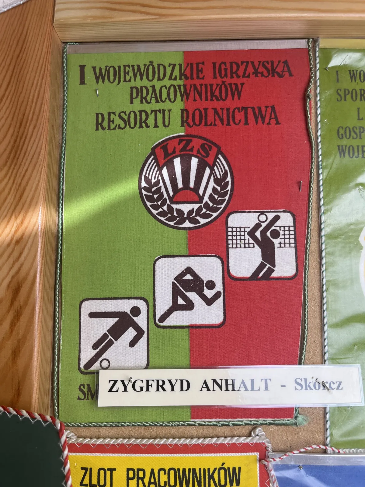 Proporczyk z I Wojewódzkich Igrzysk Pracowników Resortu Rolnictwa
