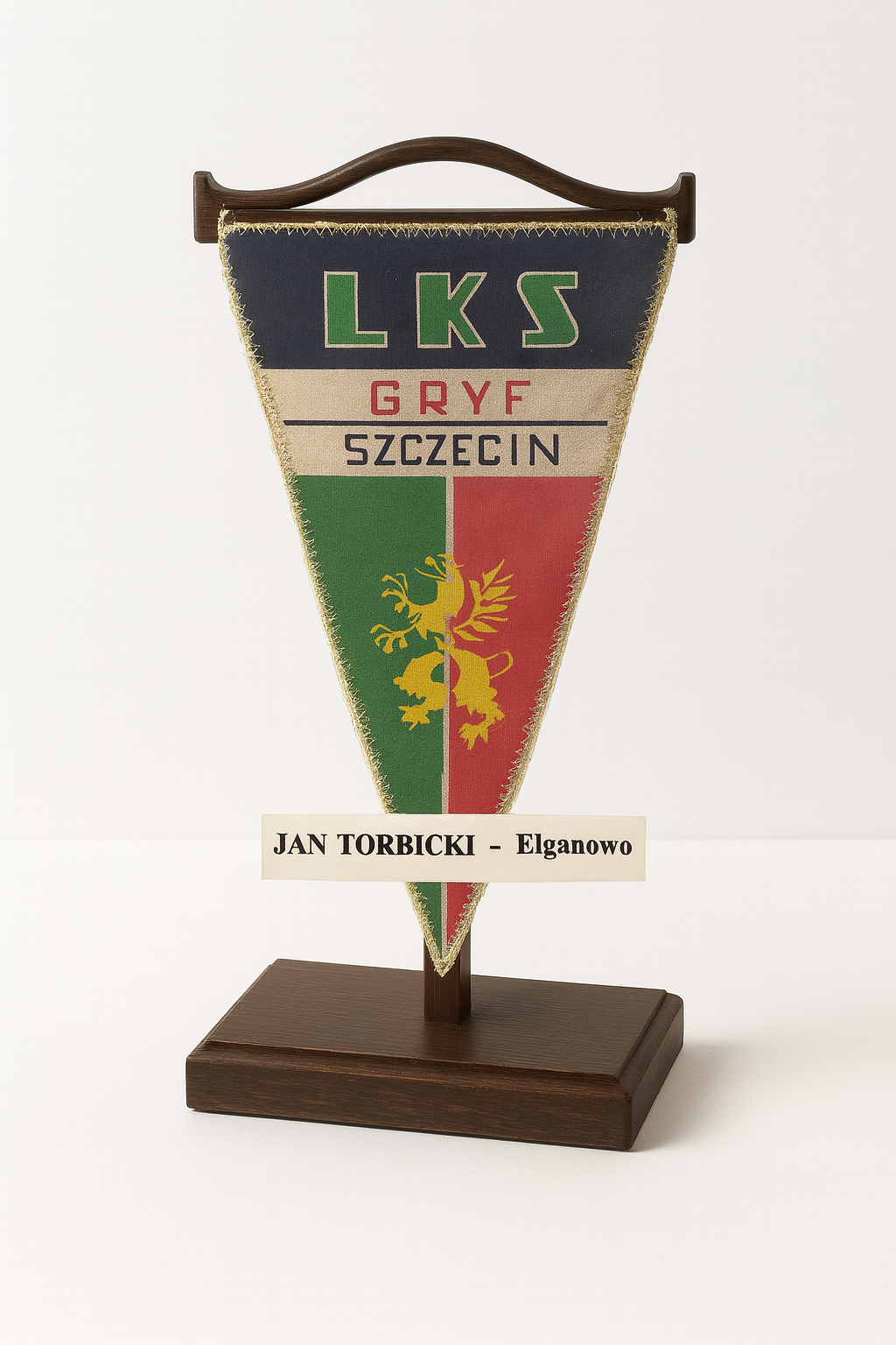 Proporczyk reprezentujący LKS Gryf Szczecin