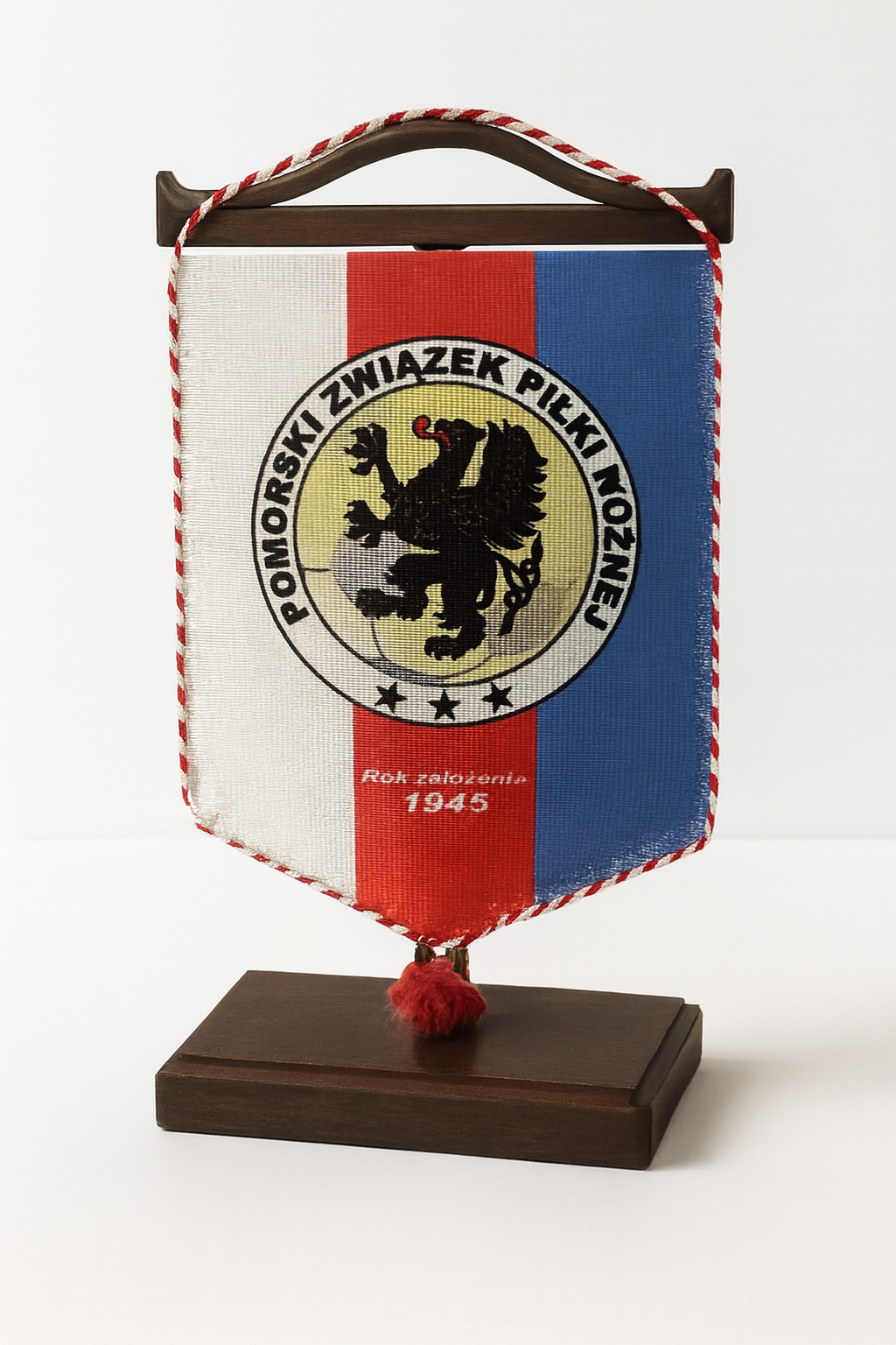 Proporczyk Pomorskiego Związku Piłki Nożnej z 1945 roku