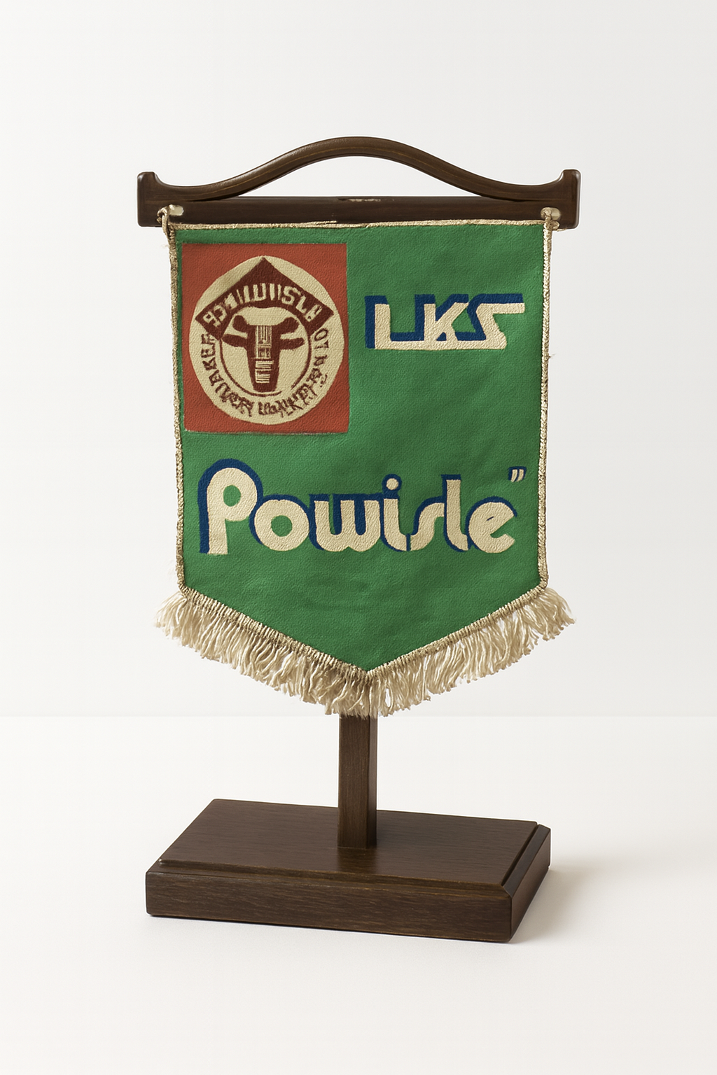 Proporczyk LKS Powiśle Kombinat Rolny w Czerninie