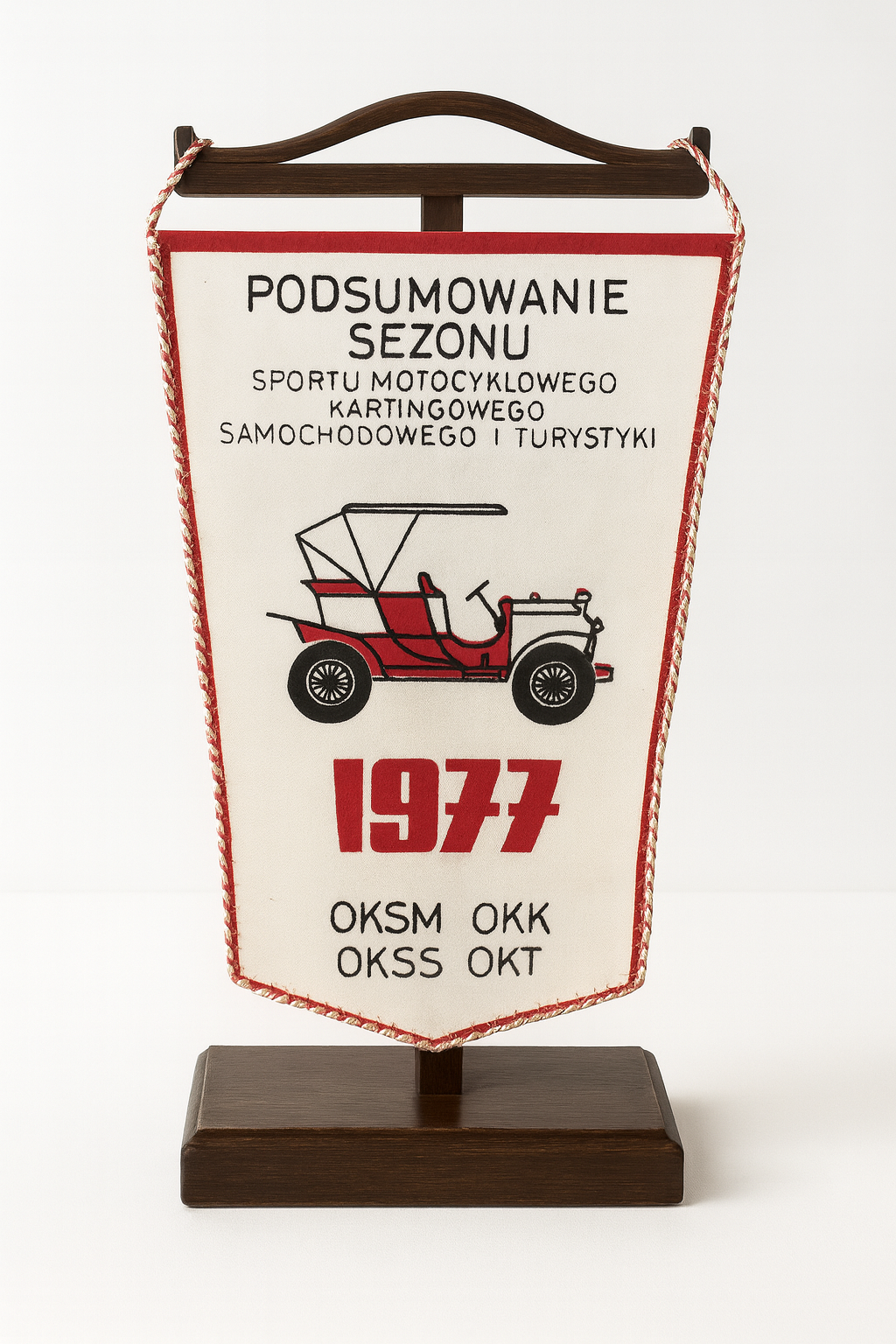 Proporczyk podsumowujący sezon motocyklowy i kartingowy z 1977 roku