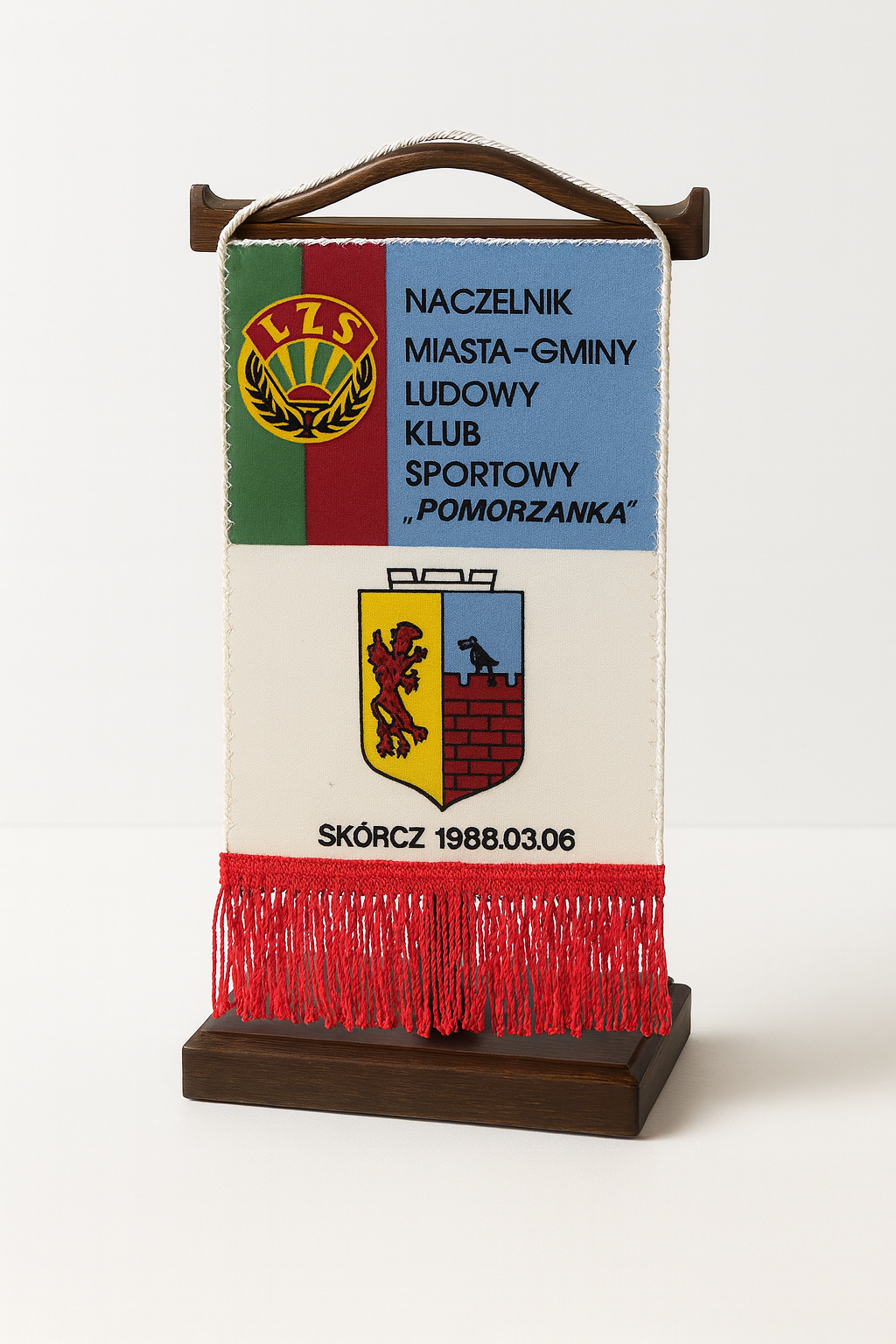 Proporczyk LKS Pomorzanka Skórcz z 1988 roku