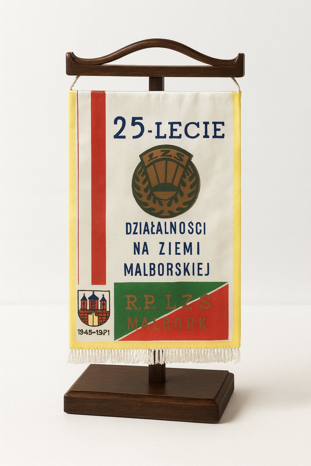 Proporczyk 25-lecia działalności Rady Powiatowej LZS Malbork