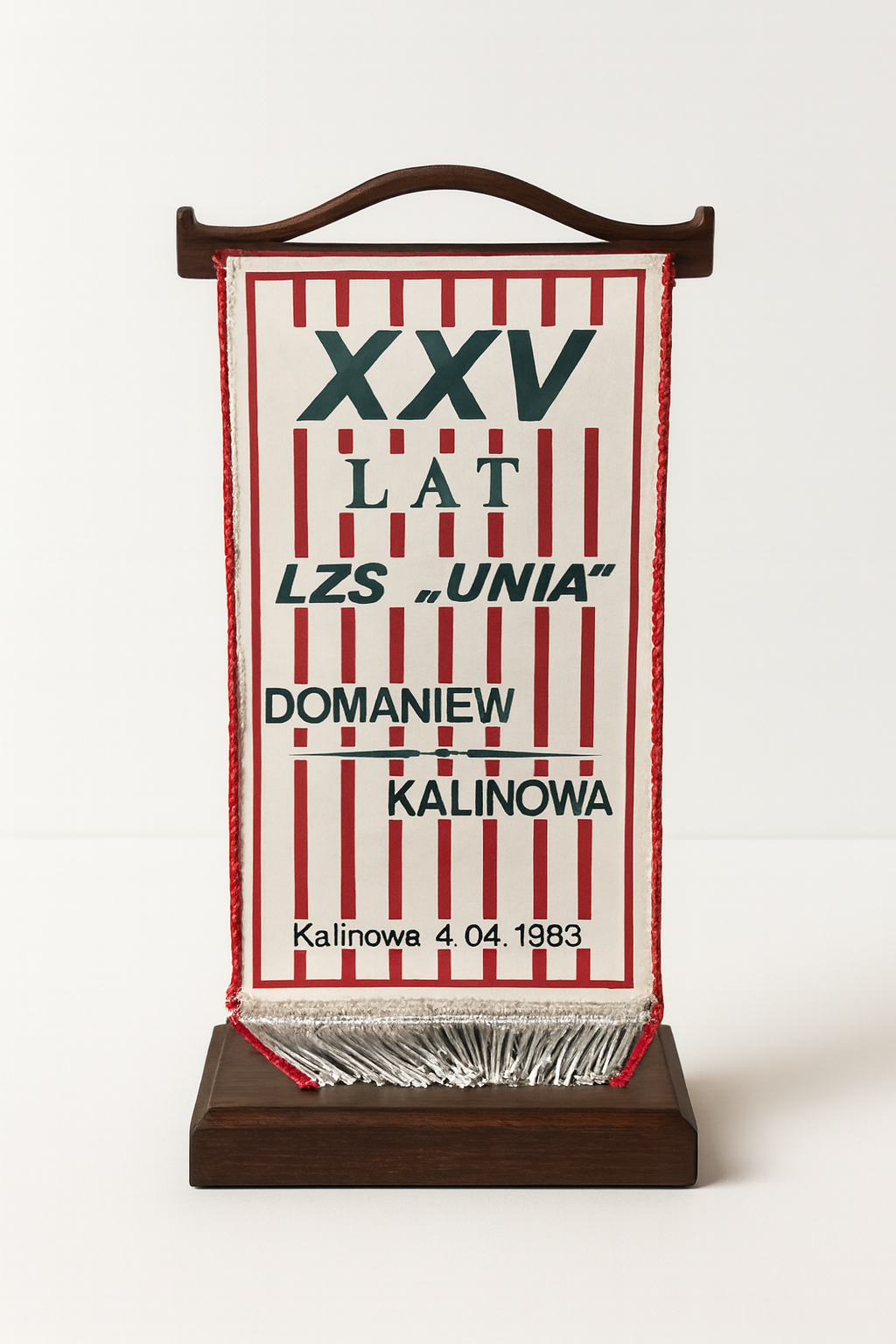 Proporczyk XXV Lat LZS Unia Domaniew Kalinowa z 1983 roku