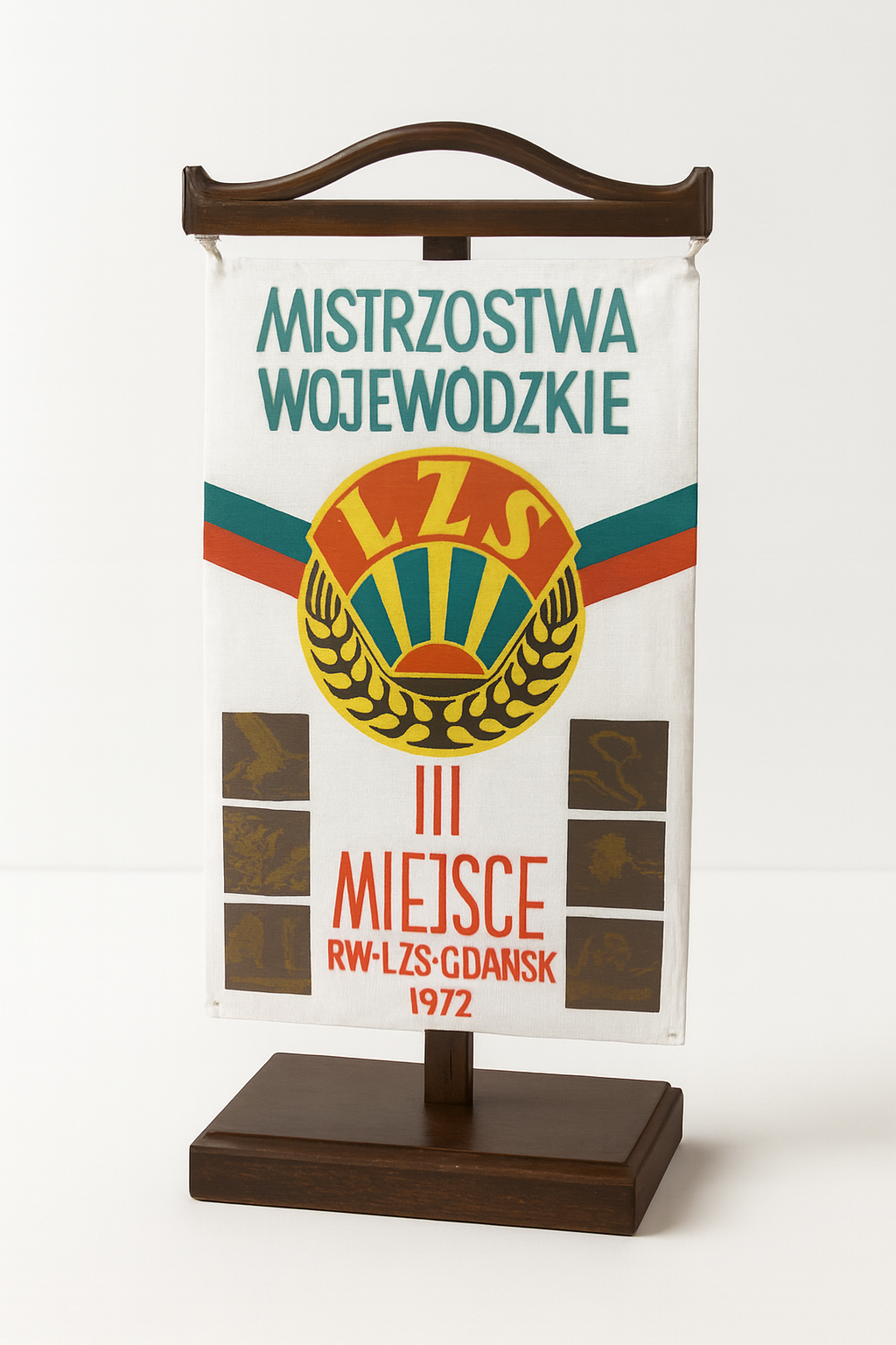 Proporczyk z Mistrzostw Wojewódzkich 1972 - III miejsce RW LZS Gdańsk