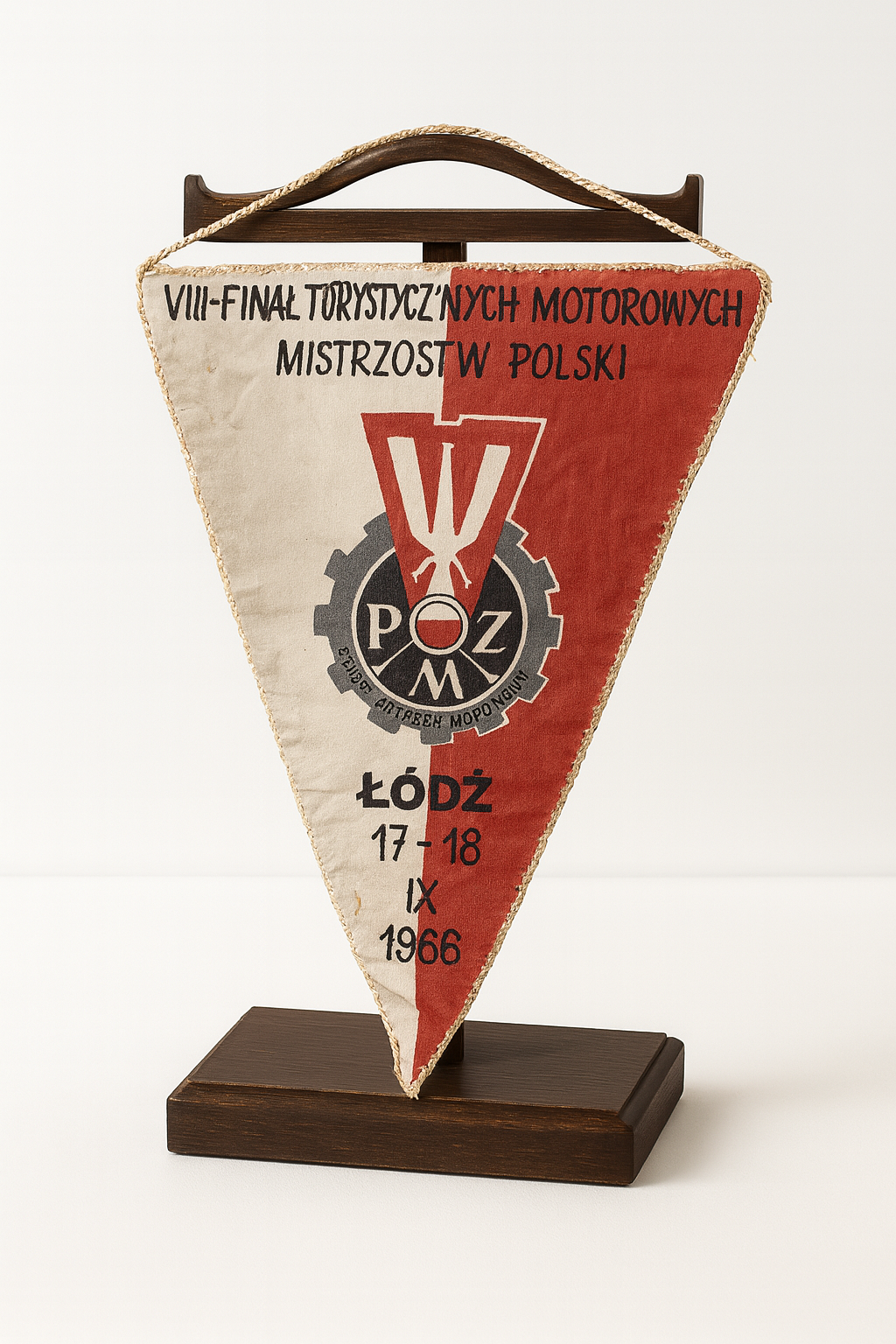Proporczyk VII Finału Turystycznych Motorowych Mistrzostw Polski z 1966 roku