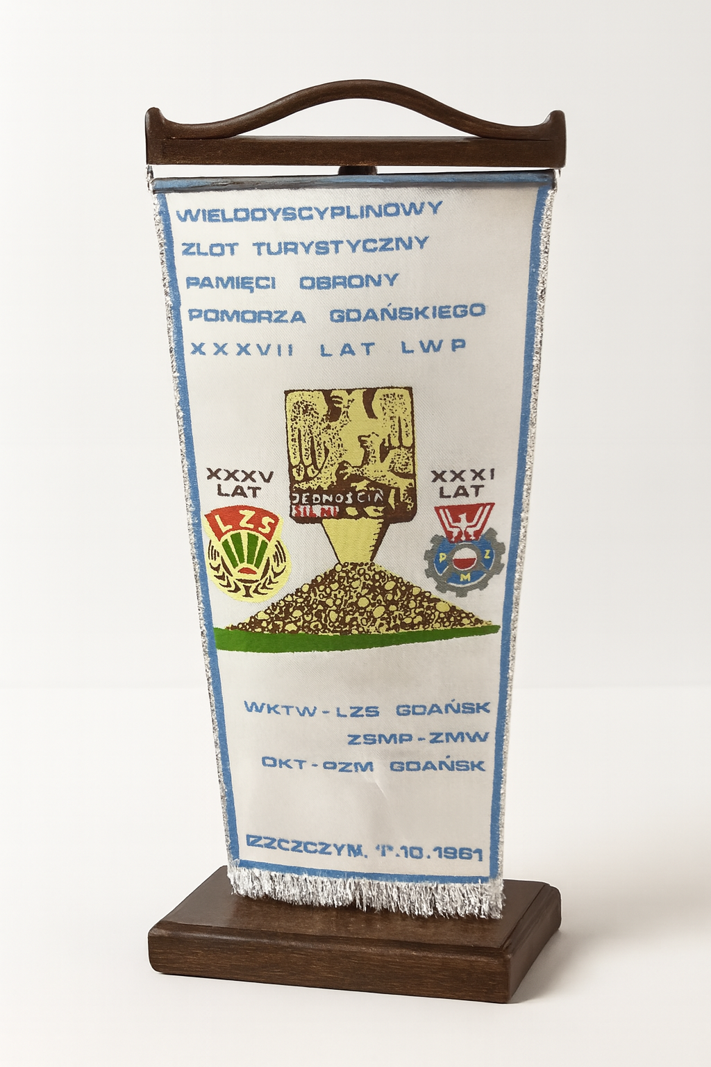 Proporczyk z Wielodyscyplinowego Zlotu Turystycznego Pamięci Obrony Pomorza Gdańskiego