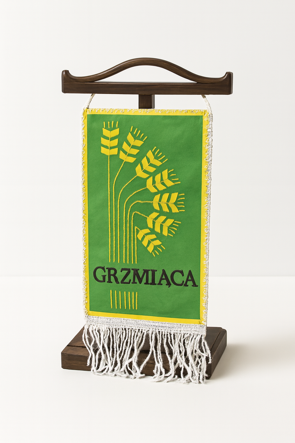 Proporczyk Grzmiąca z motywem zbóż