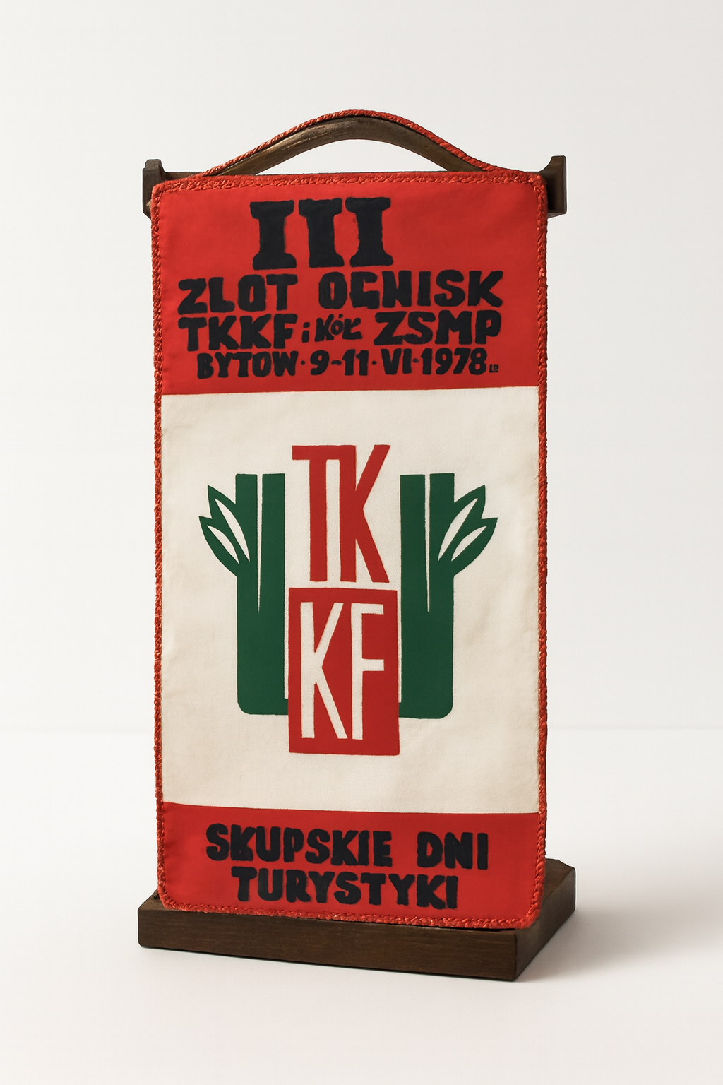 Proporczyk z III Zlotu Ognisk TKKF i Kół ZSMP w Bytowie, 1978