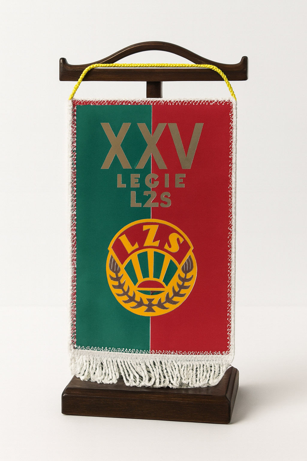Proporczyk z XXV lecia Ludowych Zespołów Sportowych