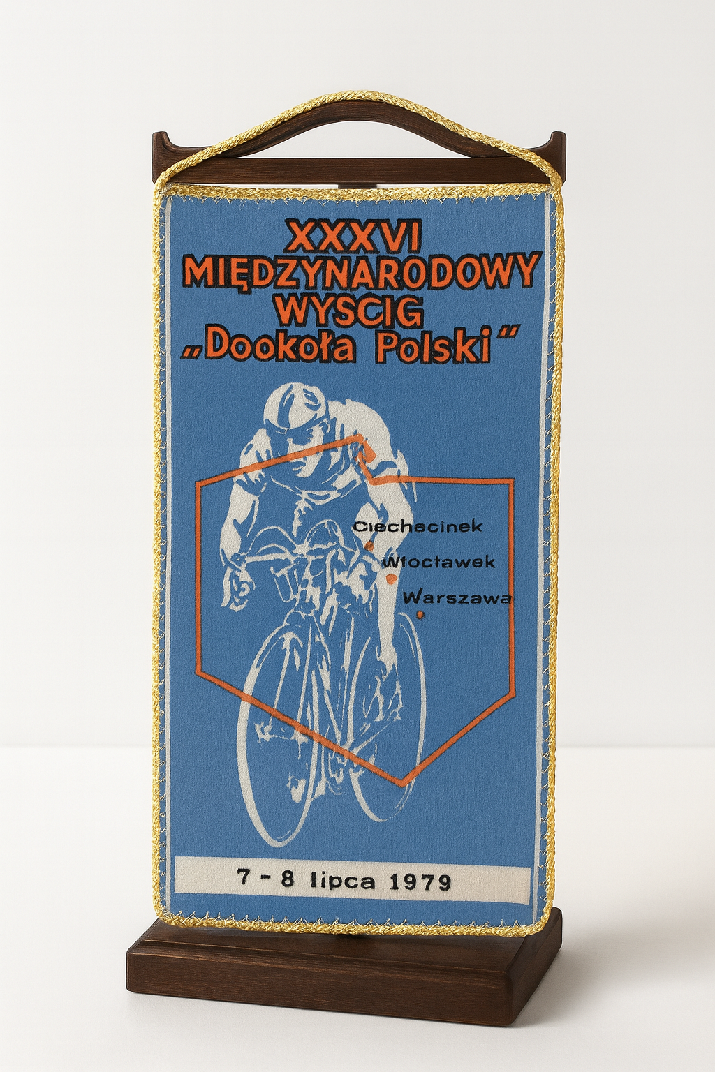 Proporczyk XXXVI Międzynarodowego Wyścigu Dookoła Polski z 1979 roku.